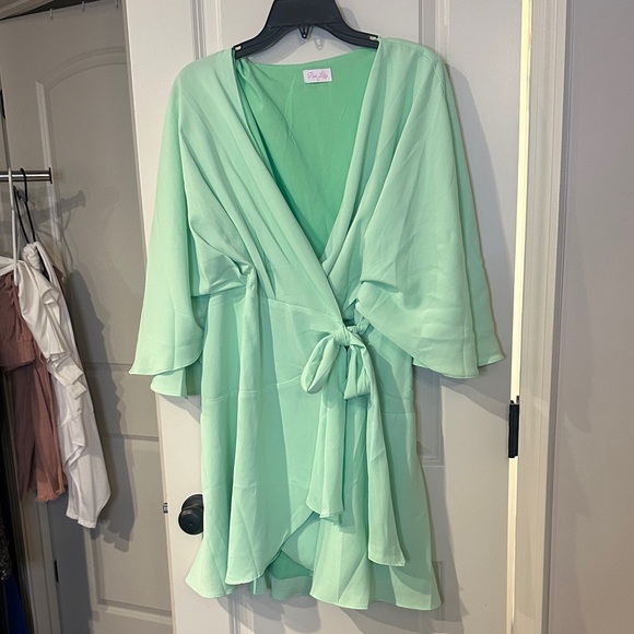 Pink Lily Dresses & Skirts - Pink Lily Mint Green Wrap Dress